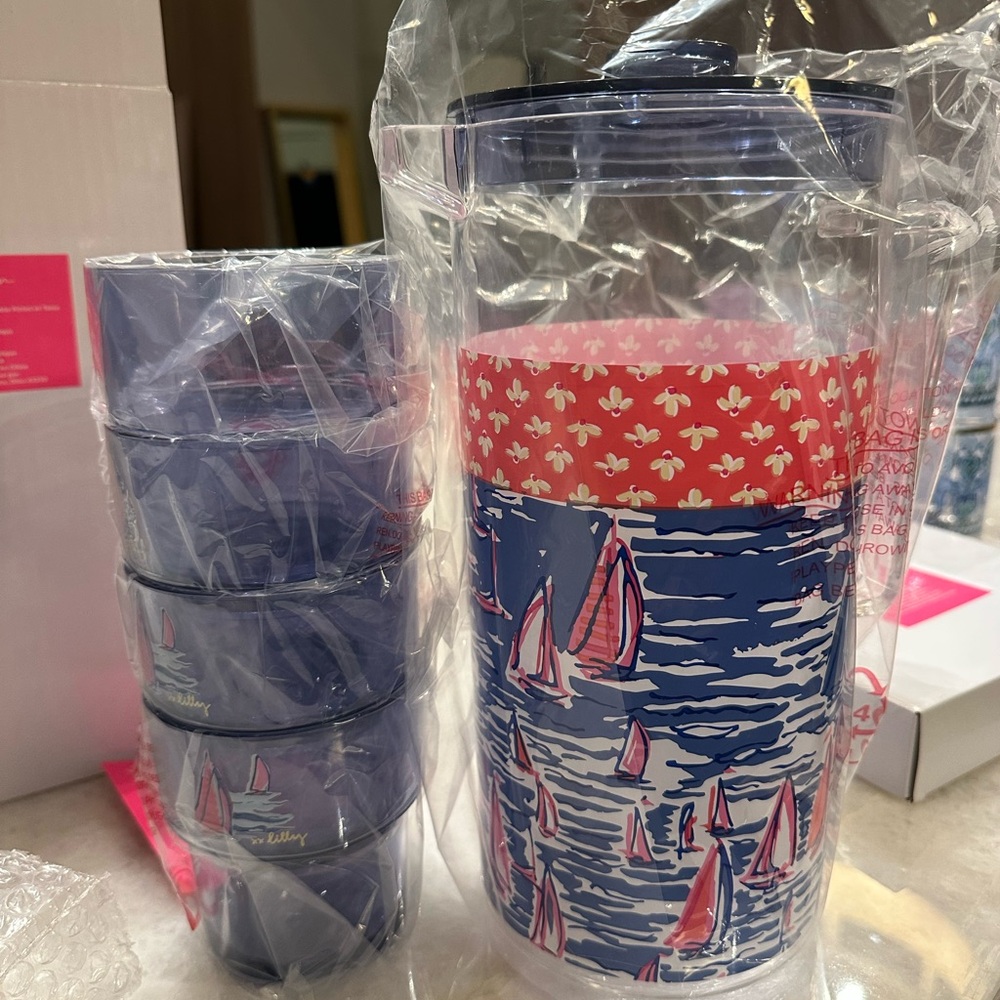 NIB Lilly Pulitzer Acrylic Pitcher and 4 Cups
Boatylicious Print